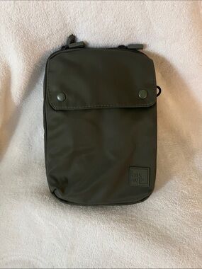 HKWIP Unisex Olive Green Crossbody Organizer Bag